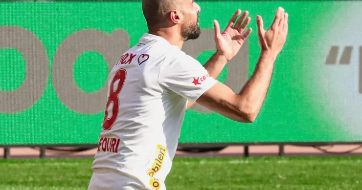 İsrailli futbolçunun Türkiyə klubuna transferi xaosa səbəb oldu
