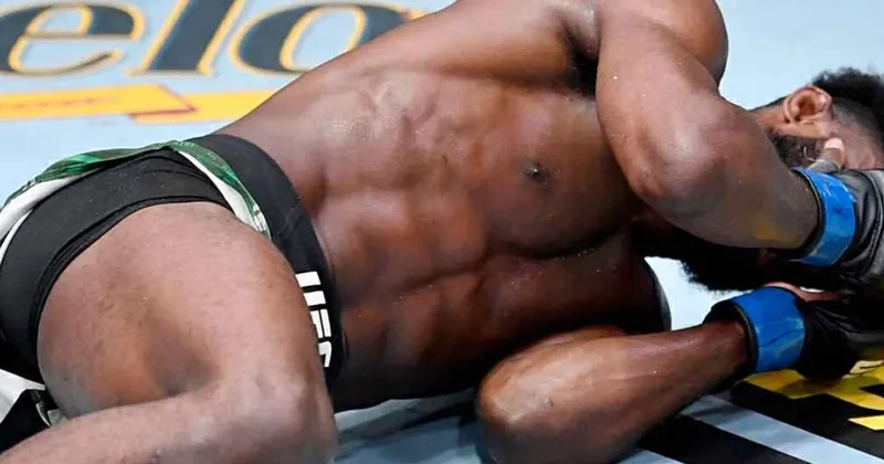 UFC turnirində qeyri adi döyüş: İdmançı aktyorluq etməkdə ittiham olundu