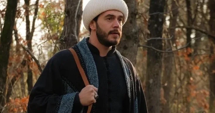 Pulsuzluqdan şikayətlənən aktyor Vefa Sultan da Foto