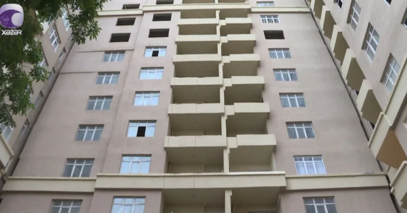 İnşaat konstruksiyaları MMC bir evi bir neçə nəfərə satıb VİDEO