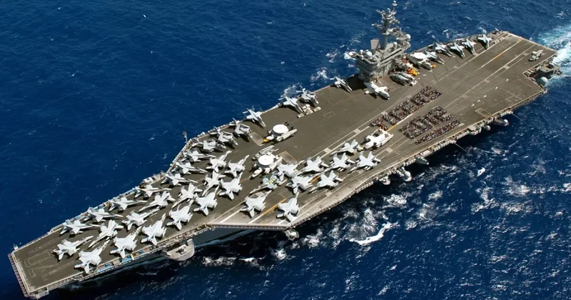 Американский авианосец USS Nimitz взял курс на Ближний Восток
