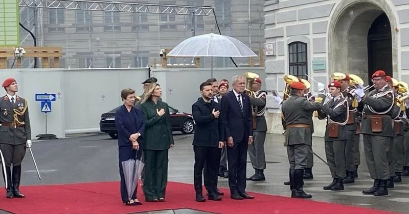 Zelenskinin həyat yoldaşı ilə kobud rəftarı gündəm oldu FOTO