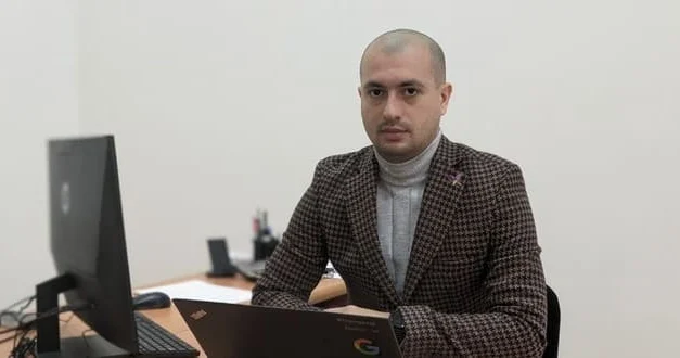 Fərhad Mirəliyev: “Bir profildən şikayət olduqda istifadəçiyə özünü izah etmək üçün zaman verilir ki”...