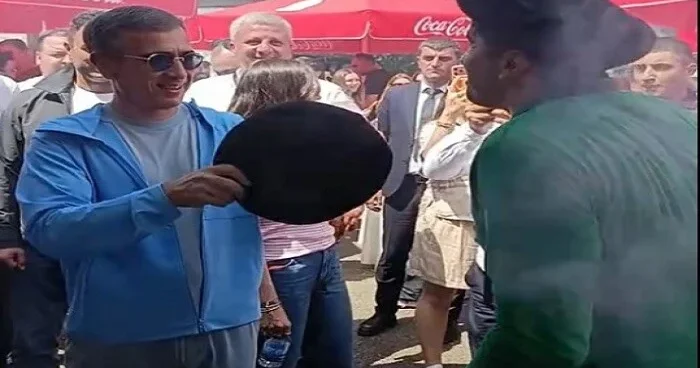 Məşhur bloger Anar Ələkbərova görün nə hədiyyə etdi Video
