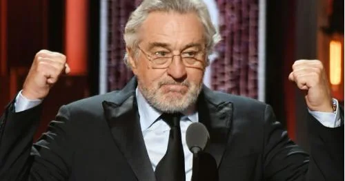 Robert De Niro Trampı ölkə üçün “təhlükə” adlandırıb