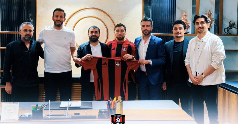 Milli üzvü Türkiyə klubunda rəsmi