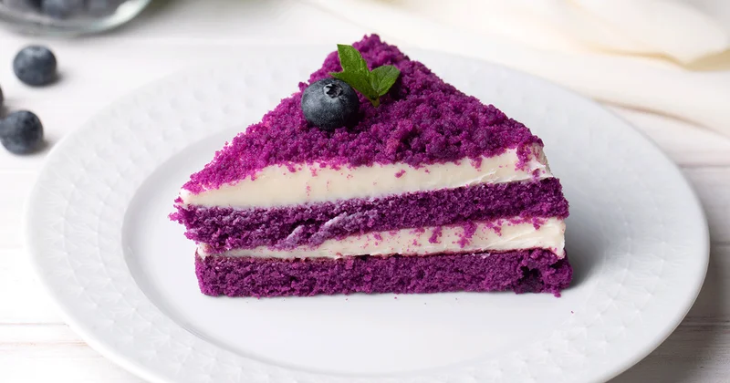 Bənövşəyi velvet tortunun hazırlanması