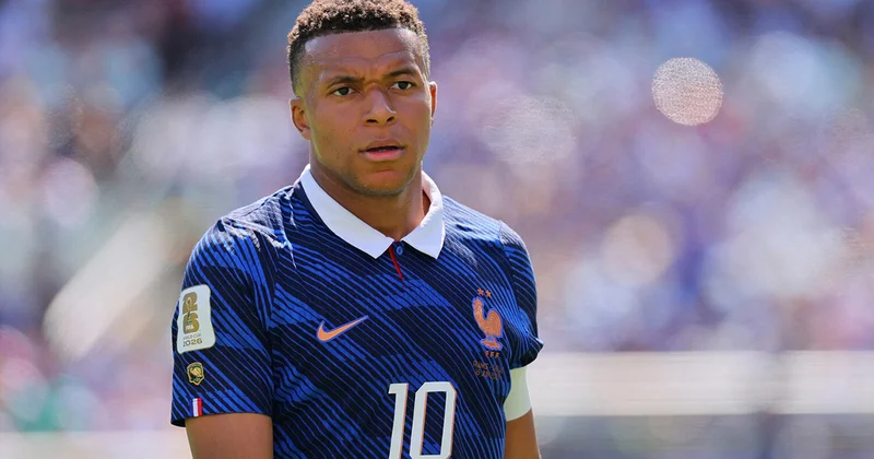 Mbappe millidə bombardir oldu Jirunun rekordunu qırdı