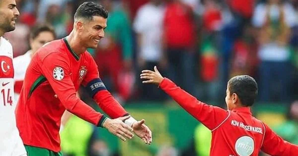 Ronaldo DÇ öncəsi azarkeşlərə səsləndi