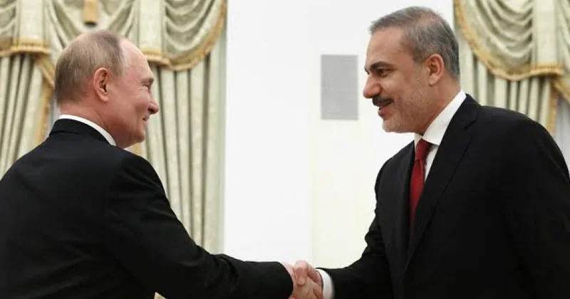 Путин проведет встречу с главой МИД Турции в Казани