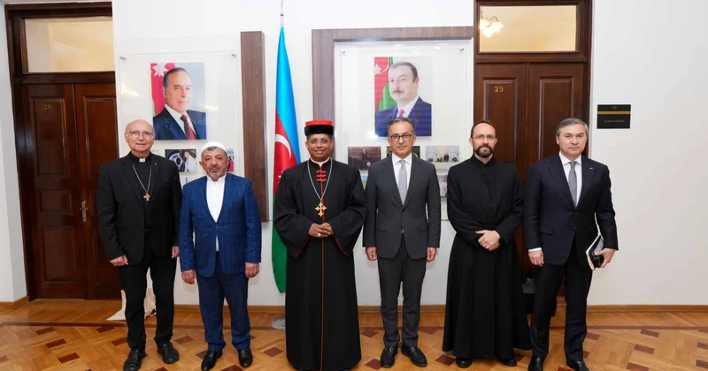 Komitə sədri Vatikanın Dinlərarası Dialoq Dikasteriyasının prefekti ilə görüşüb