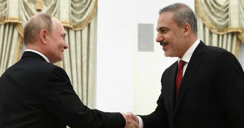 Putin Kazanda Türkiyənin xarici işlər naziri ilə görüşəcək