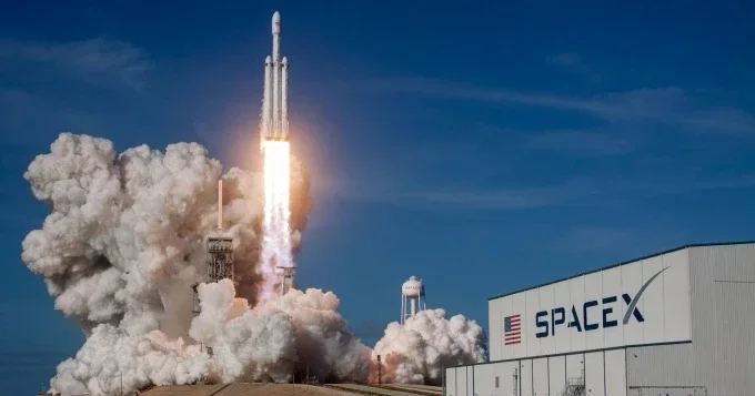 SpaceX стала пятой по стоимости компанией в мире