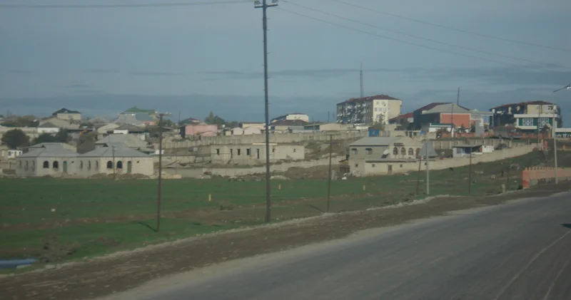 Siyəzəndə abadlıq işləri görəcək şirkət bir ayda üç tenderin qalibi olub