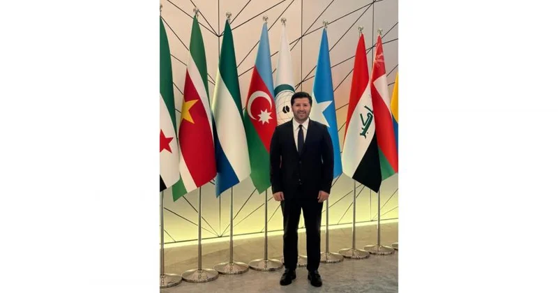 Kinostudiyada Cəfər Cabbarlının heykəlinin təmir bərpa işləri yekunlaşıb