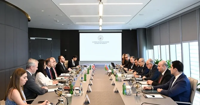 Azərbaycan Birləşmiş Krallıqla qarşılıqlı investisiyaların təşviqini müzakirə edib