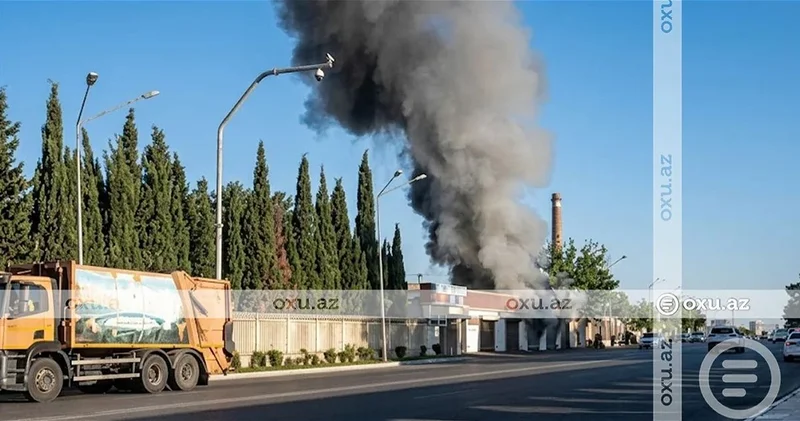 В Баку произошёл пожар в автомастерской ВИДЕО