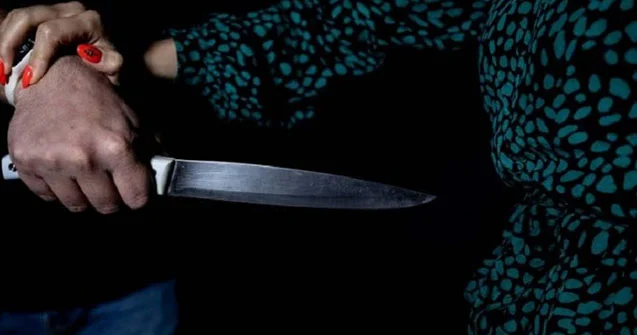 Fiziki məhdudiyyətli şəxsin bıçaqladığı qadın öldü