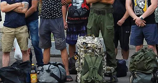 Qızla görüşə çıxmayan rusiyalı gənclər döyüşə göndəriləcəklər...