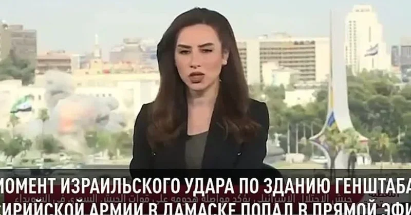 Canlı yayımda bombalanma Aparıcının qorxduğu anlar (VDİEO)