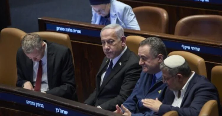 Netanyahunun məhkəməsinə səfir də getdi