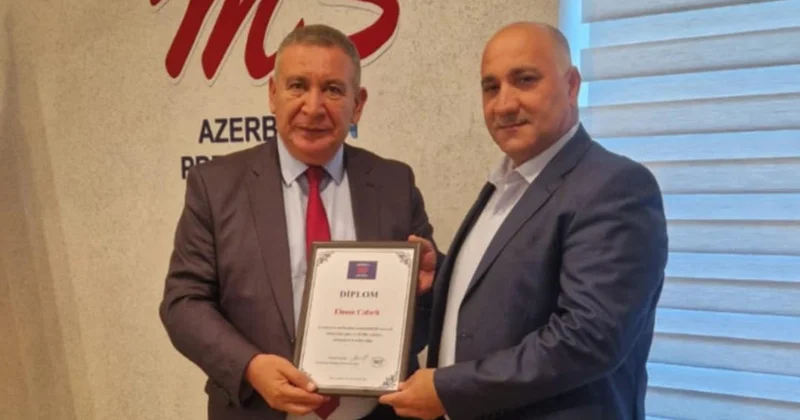 Mətbuat Şurası Elman Cəfərlini yubileyi münasibətilə təltif etdi FOTO