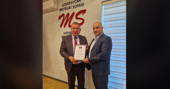 Mətbuat Şurası tanınmış jurnalist Elman Cəfərlini təltif edib