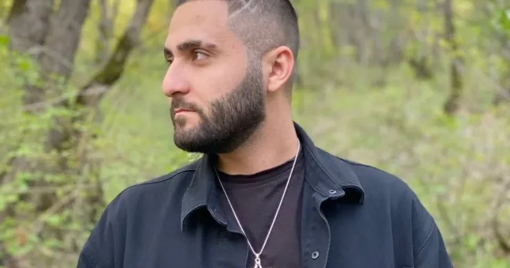 Əsəbdən ədəbsiz sözlərdən və söyüşdən istifadə etmişəm