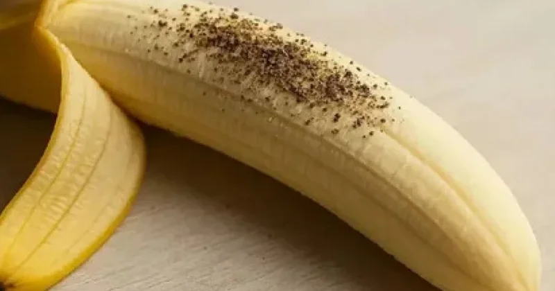 Bananı qara bibərlə yemək... Yeni trend