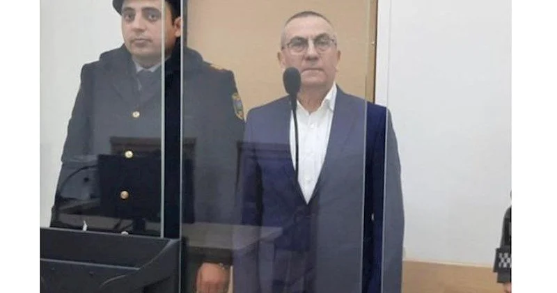 Həbsdəki icra başçısı İlham Əliyevdən əfv istəyib