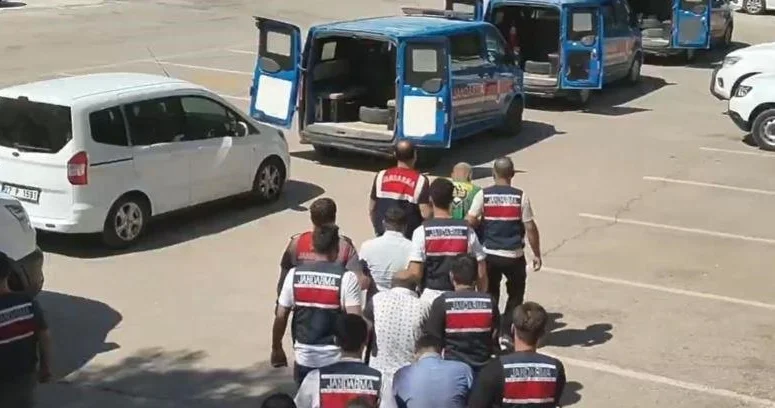 Türkiyədə 10 vilayətdə cinayət təşkilatlarını hədəf alan əməliyyat keçirilib