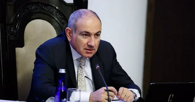 “Açığı, müəyyən inamsızlıq da var...”