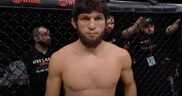 MMA döyüşçüsü buna görə GÜLLƏLƏNİB