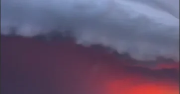 В США очевидцы засняли эффектное грозовое облако ВИДЕО