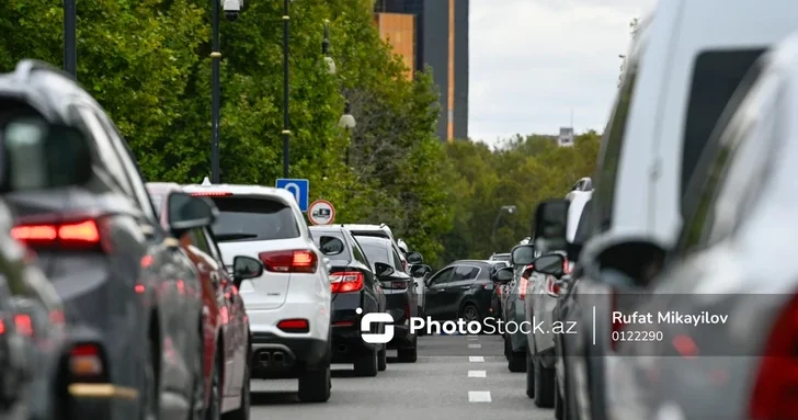 Жители пожаловались на новую разметку в бакинском поселке: AYNA дала ответ
