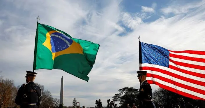 Трамп вводит 25 процентные пошлины на импорт из Бразилии