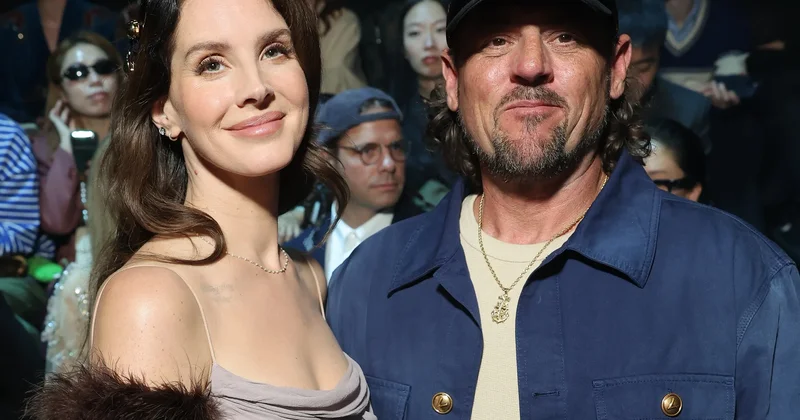 Lana Del Rey albom çıxarır