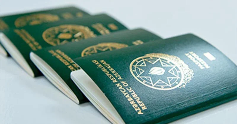Ekspertdən xəbərdarlıq: Pasport şəklini telefonda saxlamayın