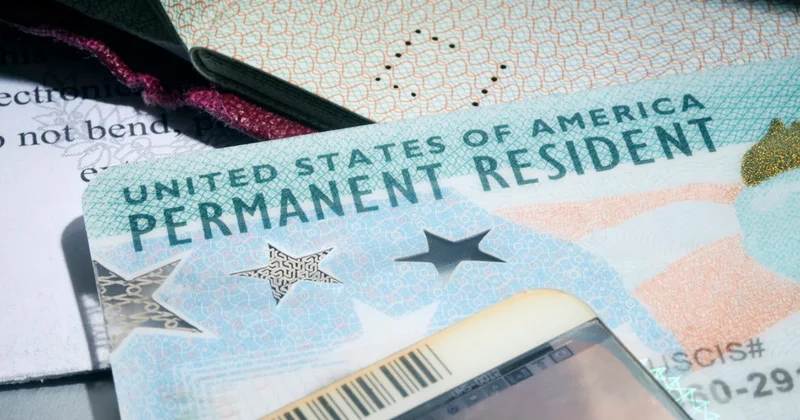 “Amerika arzusu” bahalaşır “Green card” üçün 100 min dollarlıq şərt