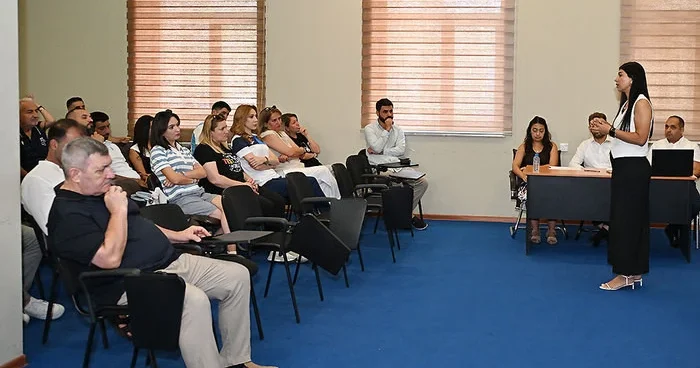 Qadın liqalarının klub nümayəndələri ilə görüş keçirilib