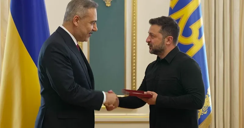 За заслуги : Зеленский наградил Фидана и обсудил с ним мир Minval Politika
