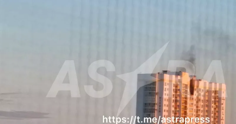 ASTRA: Дрон влетел в многоэтажку в Энгельсе ВИДЕО/ФОТО