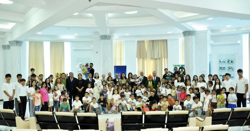Azərbaycan Dövlət Kukla Teatrı Pirallahıya qastrol səfəri edib
