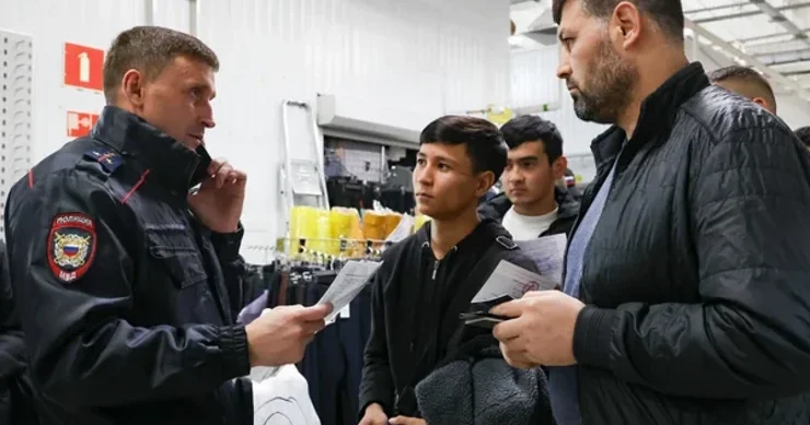 RUSİYADA MİQRANTLAR BAĞLI YENİ TƏLƏBLƏR... Şərtlər ağırlaşdırılır
