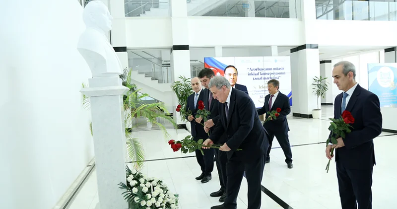 Azərbaycanın müasir inkişaf konsepsiyasının təməl mərhələsi