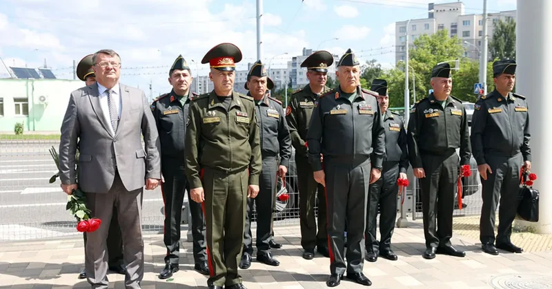 Военная делегация Азербайджана изучила возможности белорусских сил спецопераций и БПЛА