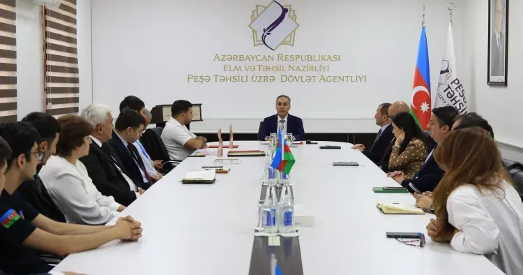 İlqar Bayramlı beynəlxalq yarışlarda medal qazanan tələbələri qəbul etdi