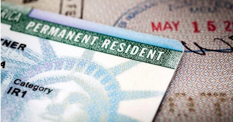 ABŞ “Green card” üçün müraciət edənlərdən 100 000 dollar tələb edəcək?