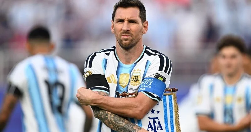 Messi: “Heç kim bizə heç nə vermədi, hər şeyi futbol meydançasında qazandıq”