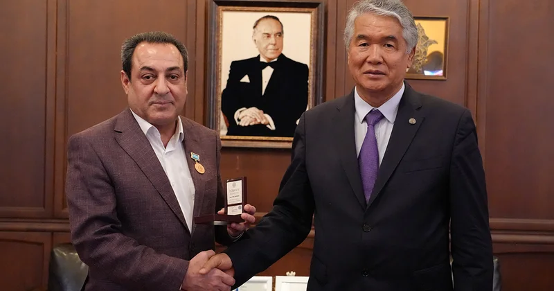 Rafiq Həşimov “TÜRKSOY” medalı ilə təltif edildi Fotolar